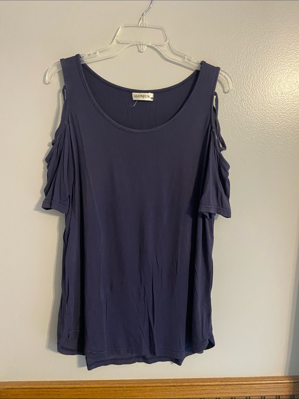 IGENJUN Navy Cold-Shoulder Scoop Neck Tank Top